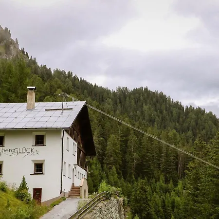 Holiday home Bergglueck By Interhome